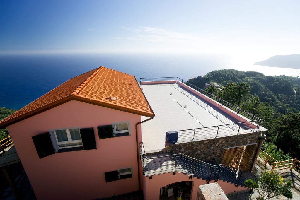 Cade Ventu Hotel Vernazza Exterior photo